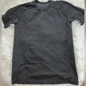 Lululemon Metal Vent SS - like new!
